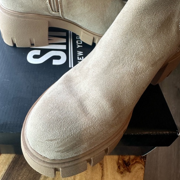 SM New York Henley Boot Size 8 - Picture 7 of 10
